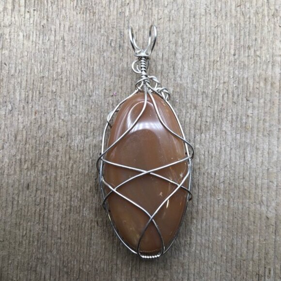 Dreamsicle Agate Wire Wrapped Statement Piece Necklace Pendant - Picture 4 of 4
